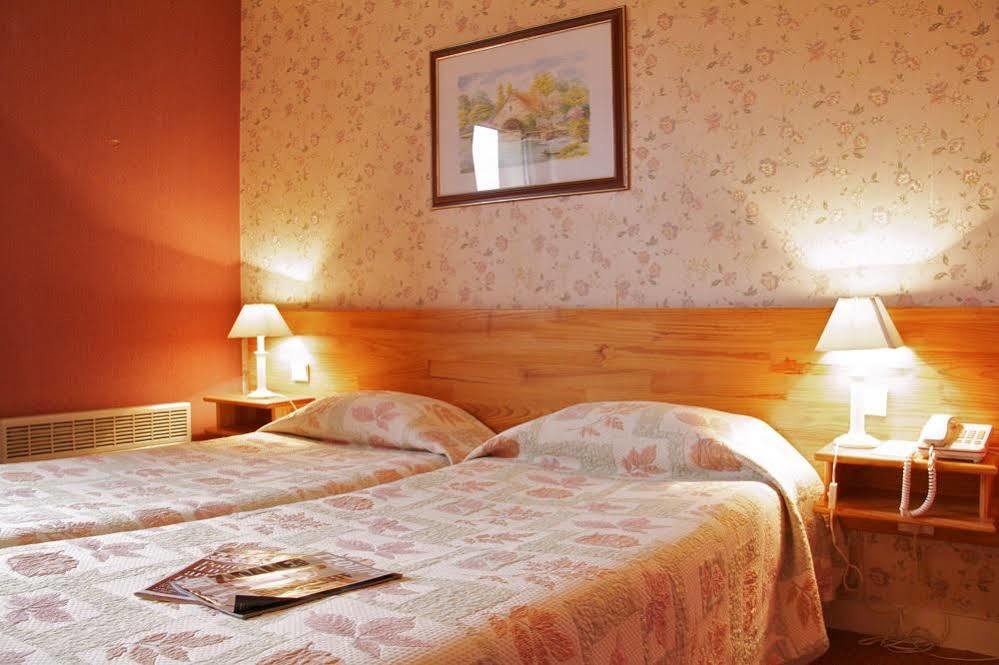 Hotel Sully Ножан-льо-Ротру Екстериор снимка